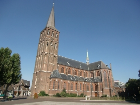 Venlo-Tegelen : Wilhelminaplein, St. Martinuskerk